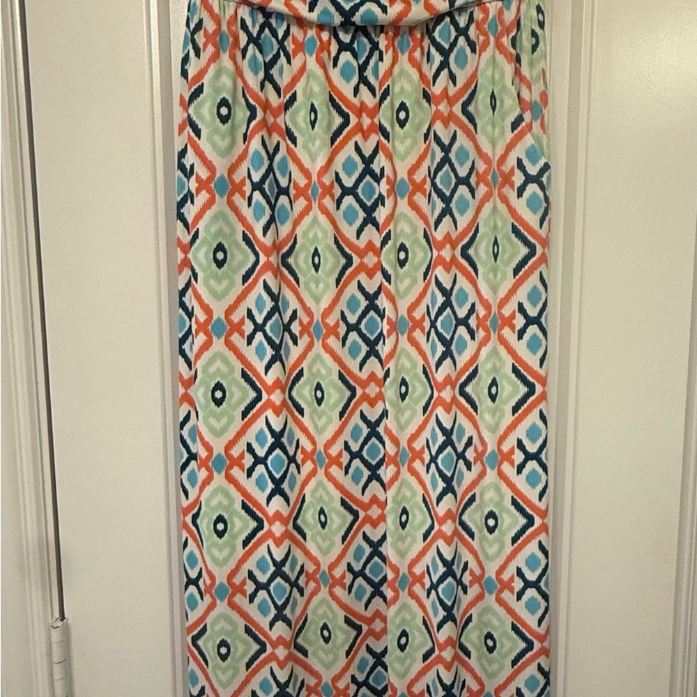 Geometric Pattern Strapless Dress with pockets!